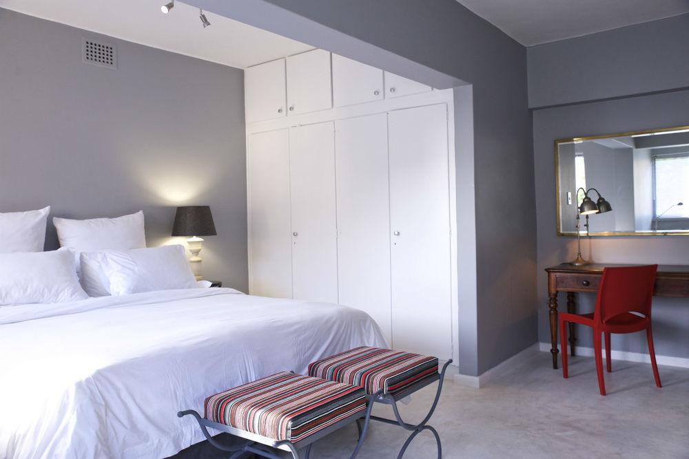 Point Self Catering * Cape Town